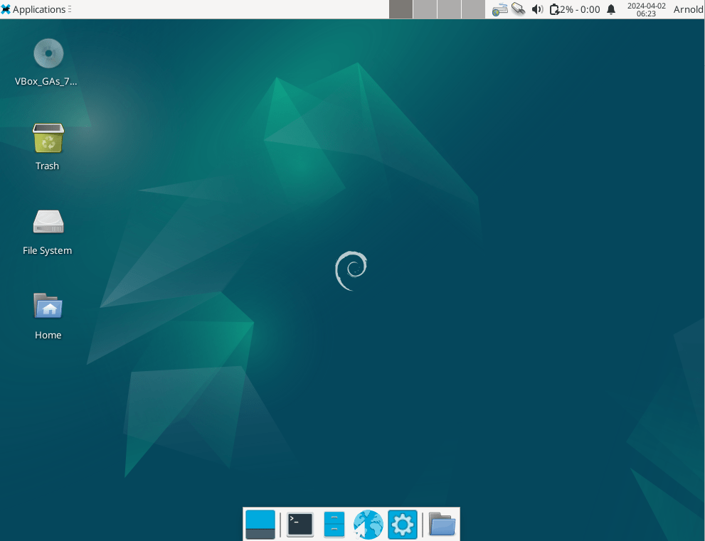 Xfce interface on Debian 12